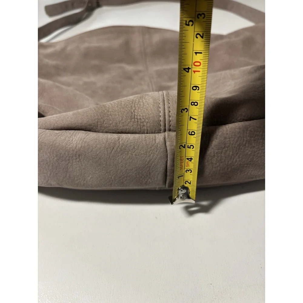 Stone Mountain Taupe Leather Crossbody Shoulder Bag